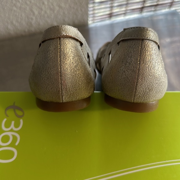 Easy Spirit - Picture 3 of 4